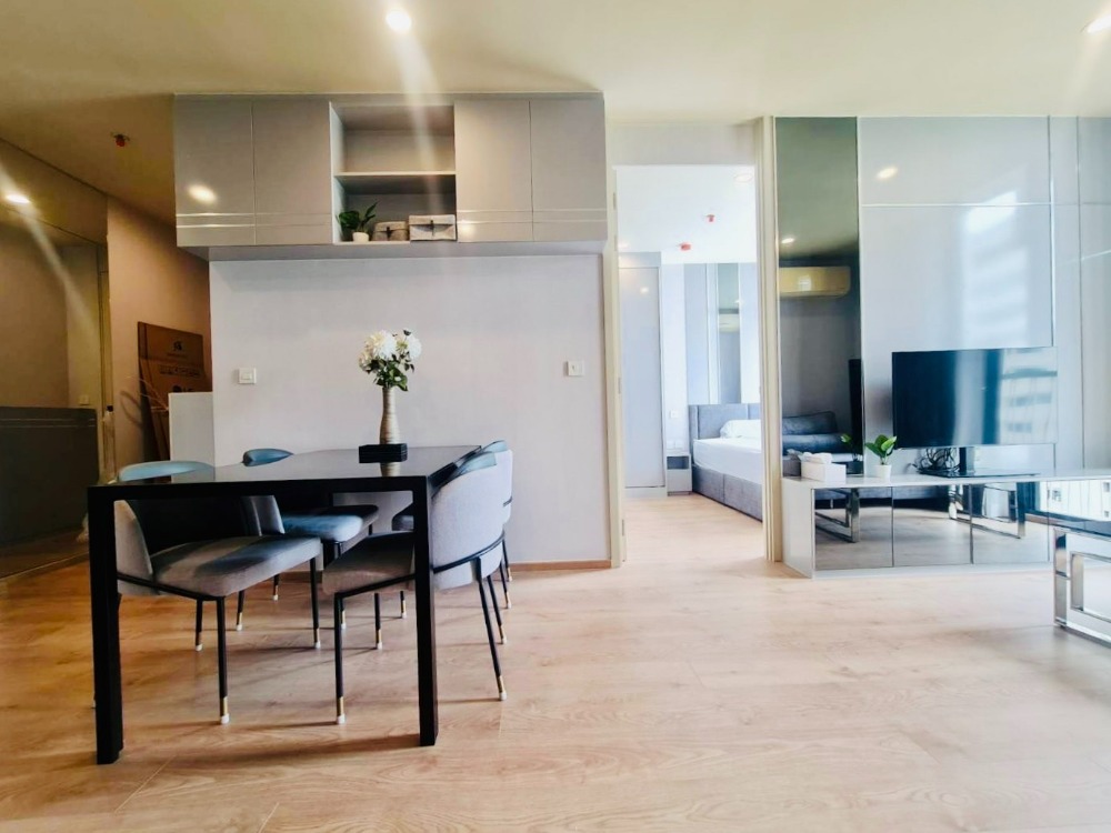For RentCondoSukhumvit, Asoke, Thonglor : Brand new Condo for rent, ready to move in In the heart of Asoke area, Noble Recole Sukhumvit 19 (BTS Asoke <> MRT Sukhumvit)