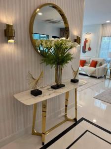 ให้เช่าบ้านพัฒนาการ ศรีนครินทร์ : ให้เช่าบ้านเดี่ยว นันทวัน พระราม 9 - กรุงเทพกรีฑาตัดใหม่ ตกแต่งครบ พร้อมอยู่ Nantawan Rama 9 New Krungthep Kreetha