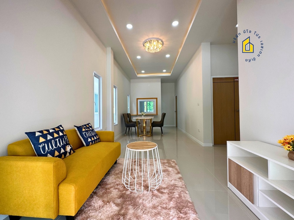 For SaleHouseKhon Kaen : (First hand) Single house in front of Kaen Nakhon Wittayalai School. In the heart of Khon Kaen city, 3 bedrooms, 2 bathrooms.