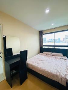 For RentCondoRatchadapisek, Huaikwang, Suttisan : ★ Metro sky Ratchada★ 28 sq m., 5th floor (1 bedroom), ★near MRT Huai Khwang★ Lots of shopping and eating places★ Complete electrical appliances★ Traveling is very convenient.