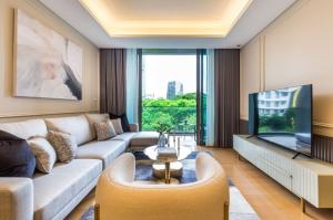 ขายคอนโดวิทยุ ชิดลม หลังสวน : Code C20230800085....Baan Sindhorn สำหรับขาย, 2 ห้องนอน, 2 ห้องน้ำ, แต่งครบ, ราคาพิเศษ!!