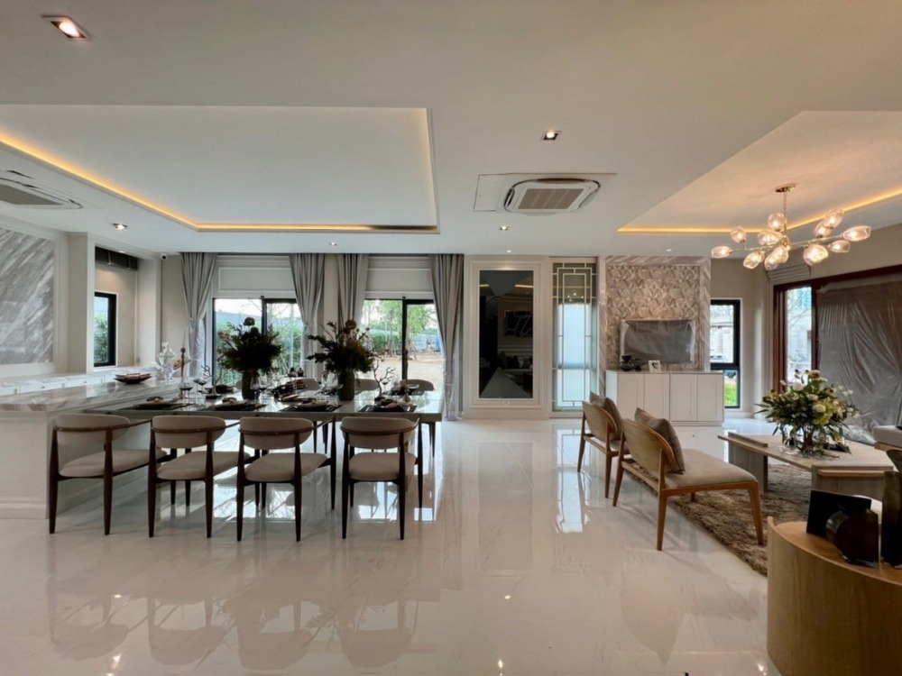 ขายบ้านบางนา แบริ่ง ลาซาล : LL37  ขายด่วน บ้านเดี่ยว 2 ชั้น หมู่บ้านเดอะซิตี้ บางนา (โครงการใหม่) ถนนกาญจนาภิเษก ใกล้เมกาบางนา