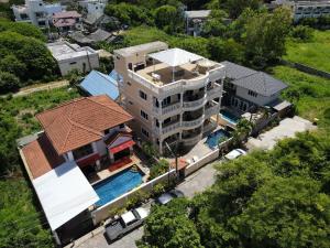 ขายคอนโดภูเก็ต : 💥The Building is 4 Store high 320 square meters 💥💥    💥💥💥FOR SALE. Vassana Residents Sino / Portuguese Building for sale. (Chinese / Portuguese building)Located in the heart of Rawai. Sea and Mountain View’s. 📍The building is 4 store high. Ground floor. 2
