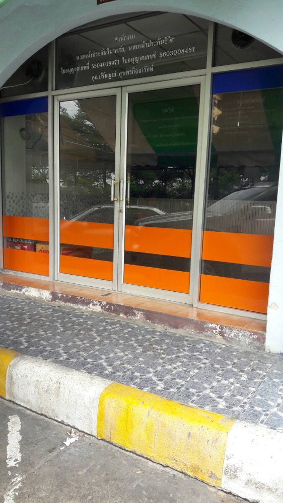 For RentRetailPathum Thani,Rangsit, Thammasat : Storefront for rent, use as office, trading, 4000 baht