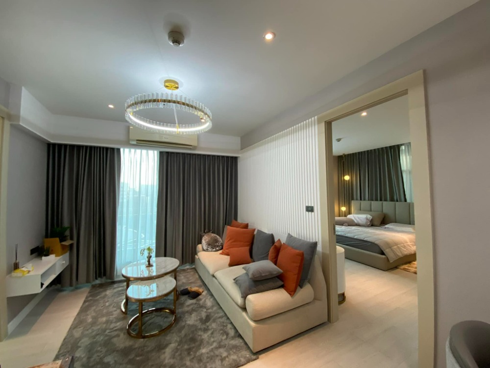 For SaleCondoRatchadapisek, Huaikwang, Suttisan : [ SALE ] Rhythm Ratchada - Beautiful and spectacular room, 2 bedrooms, 74 sq m, next to MRT, corner room, renovated, built-in entire room. You can make an appointment to see the room / call 065-8219716 Ice.