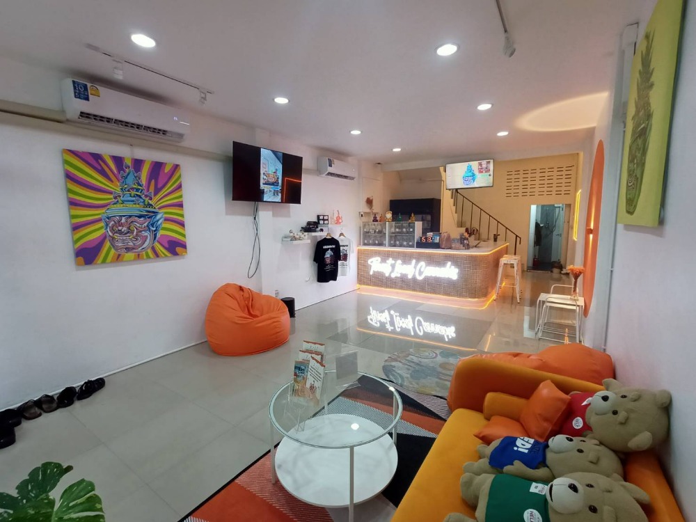 เซ้งร้านค้า ร้านอาหารสุขุมวิท อโศก ทองหล่อ : ร้านกัญชา ใจกลางสุขุมวิท ซอยสุขุมวิท 42/1 4 ชั้น มีดาดฟ้าวิวสนามกอลฟ์