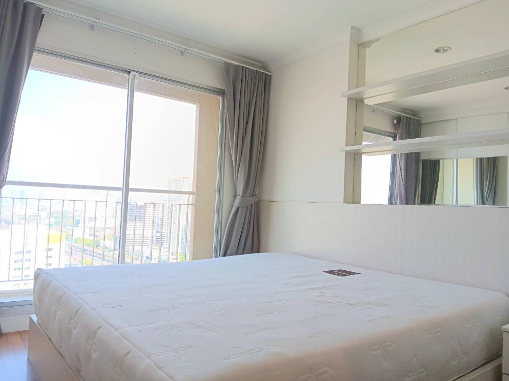 For RentCondoRama9, Petchburi, RCA : #Condo for rent Lumpini Place Rama 9-Ratchada near MRT Rama9 - 1 bedroom, 1 bathroom, 1 kitchen - 26th floor, size 37 sq m. - Fully furnished  Rent 13,500 baht/month