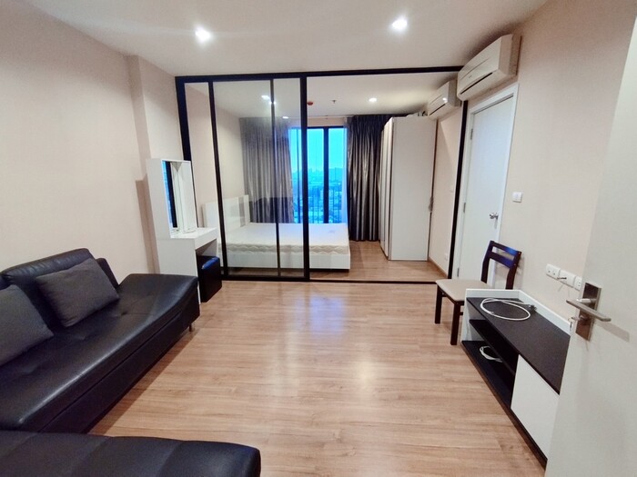 For SaleCondoBang Sue, Wong Sawang, Tao Pun : 😀😀 Selling rooms at special prices. Ready for tenants!! Condo The Tree Interchange 1Bed 36 sq m, 12th floor, Building A, next to Gateway Bang Sue Department Store😀😀