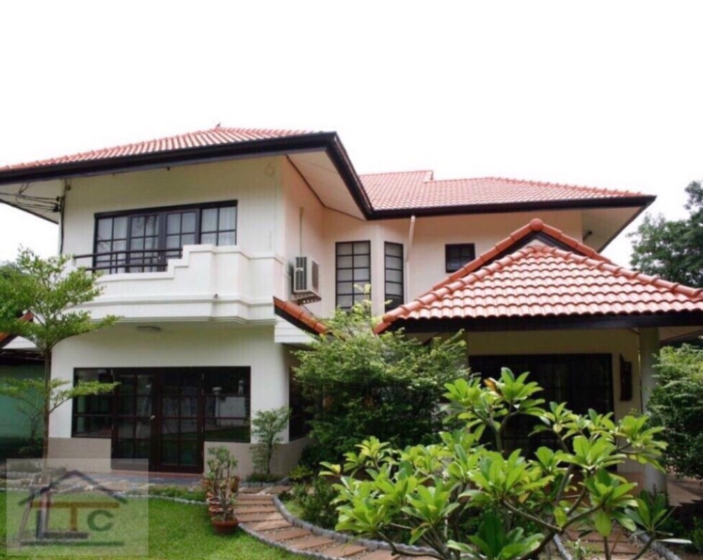 ให้เช่าบ้านเกษตรศาสตร์ รัชโยธิน : ให้เช่าบ้านเดี่ยวเสนานิคม 2 ชั้น 200 ตารางวา 4 นอน 3 น้ำ 1 แม่บ้าน จอดรถ 10 คัน เหมาะอยู่อาศัยและทำโฮมออฟฟิศ เช่า 75,000บาท/เดือน ถ.เสนานิคม