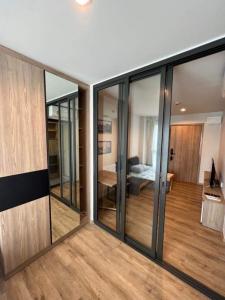 For RentCondoOnnut, Udomsuk : Condo for rent: The Excel Hideaway Sukhumvit 71, 4th floor, beautiful room, fully furnished.