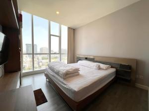 For RentCondoThaphra, Talat Phlu, Wutthakat : For rent at The Room Sathorn - Taksin Negotiable at @n4898 (with @ too)
