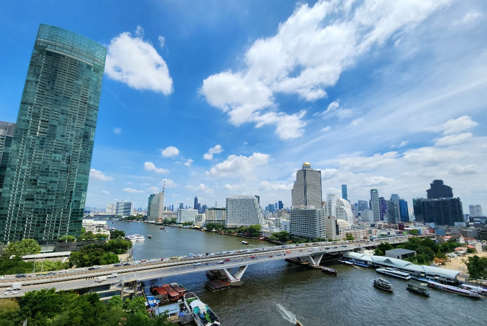 For SaleCondoWongwianyai, Charoennakor : SUPAKARN CONDOMINIUM: Exclusive Riverfront Gem with Peerless Price