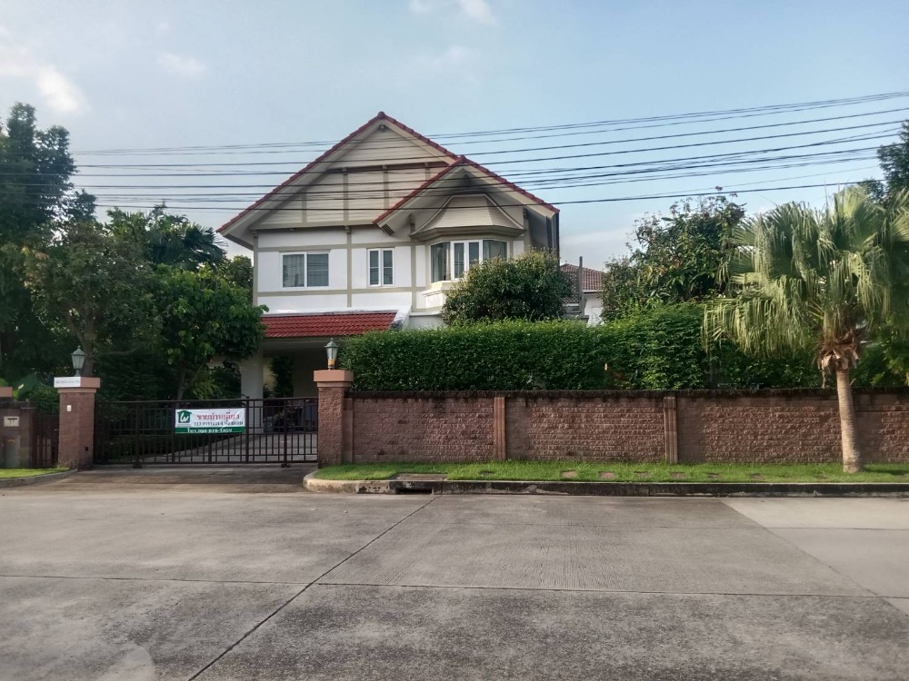 For SaleHouseNawamin, Ramindra : Single house for sale, Laddarom Village, Watcharapol-Rattanakosin,  . Tel. 0999983897