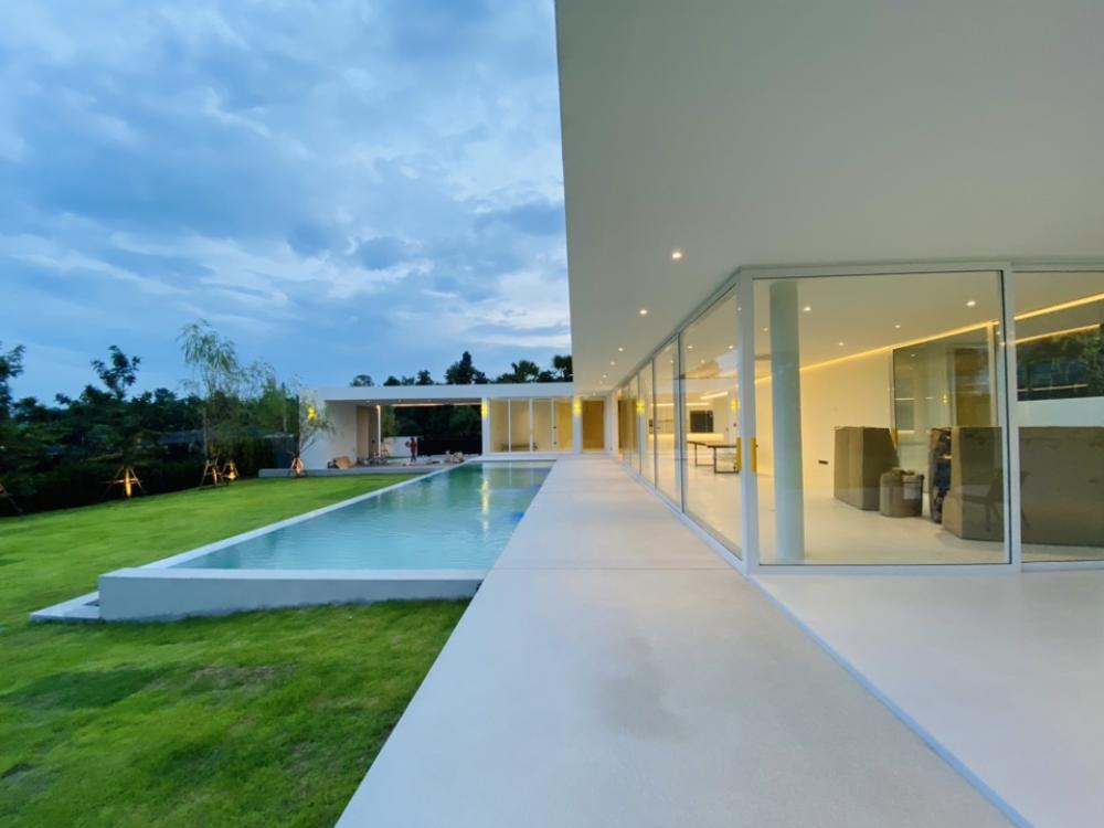 ขายบ้านเชียงใหม่ : Brand new Modern+Minimal Pool villa