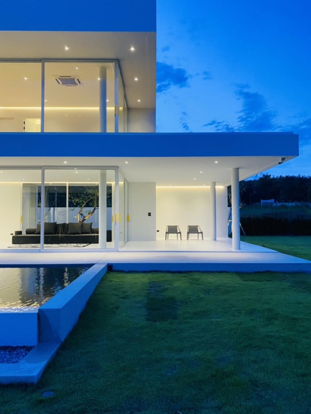 ขายบ้านเชียงใหม่ : Brand new Modern+Minimal Pool villa