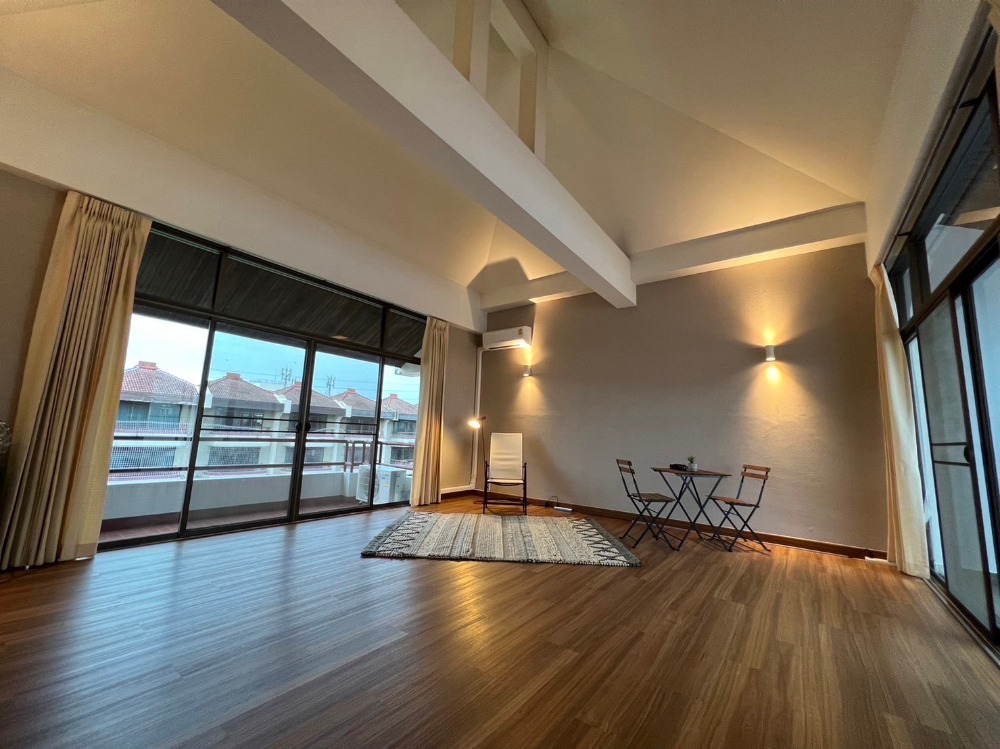 ขายทาวน์เฮ้าส์/ทาวน์โฮมพัฒนาการ ศรีนครินทร์ : ทาวน์เฮ้าน์ 5 ชั้น ซอยพัฒนาการ 52 ( 4 ห้องนอน ) หรือปรับเปลี่ยนเป็นโฮมออฟฟิตได้