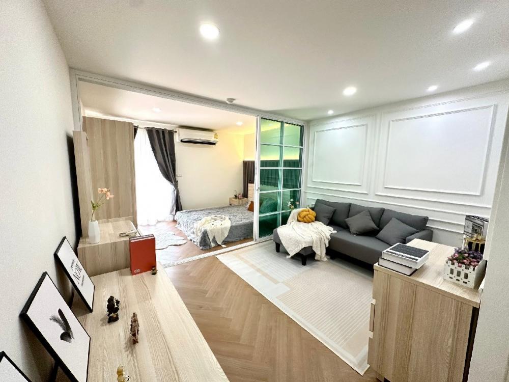 For SaleCondoBang Sue, Wong Sawang, Tao Pun : Urgent sale 🔥🔥 Condo Regent Home 6/2 Prachachuen, size 31 sq m., 7th floor, Building C, price 1.19 million, near MRT Bang Son, newly decorated room, beautiful, ready to move in 🔥
