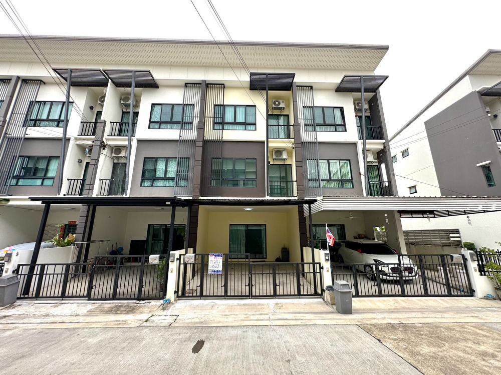 For SaleTownhouseRathburana, Suksawat : Urgent sale, 3-story townhome, Thung Khru, Casa City Village, Pracha Uthit 90, additions, ready to move in, excellent location.