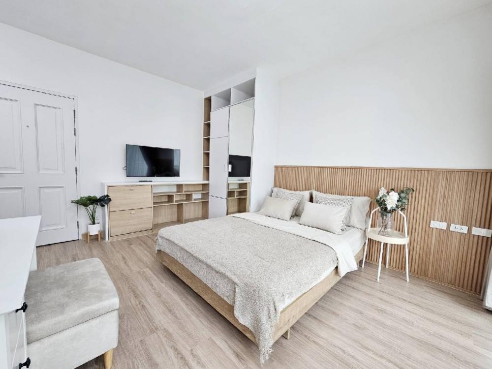 For SaleCondoOnnut, Udomsuk : My Condo Sukhumvit 103 Condo ✅ near BTS Udomsuk ✅ common garden ✅ fitness price 1.35 million baht 📌 base 15,000 baht, loan possible 📌 installments starting at 5,xxx baht 📌 free pre-loan + loan application service, interested in income More details 0839296