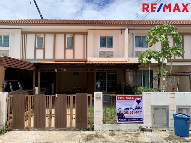 For SaleTownhouseMahachai Samut Sakhon : Townhouse for sale, Rama 2, I-Leaf Town, good condition, ready to move in.