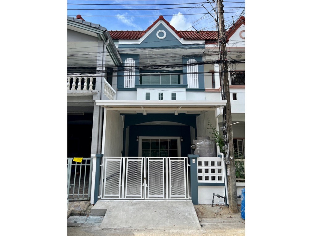 For SaleTownhousePathum Thani,Rangsit, Thammasat : For inquiries, call 062-236-6936 Baan Fah Rangsit, Khlong 4, 2-story townhouse for sale, 16 sq m, 2 bedrooms, 2 bathrooms, beautifully renovated, ready to move in. Rangsit-Nakhon Nayok Road, Khlong 4, Bueng Yitho, Thanyaburi, Pathum Thani