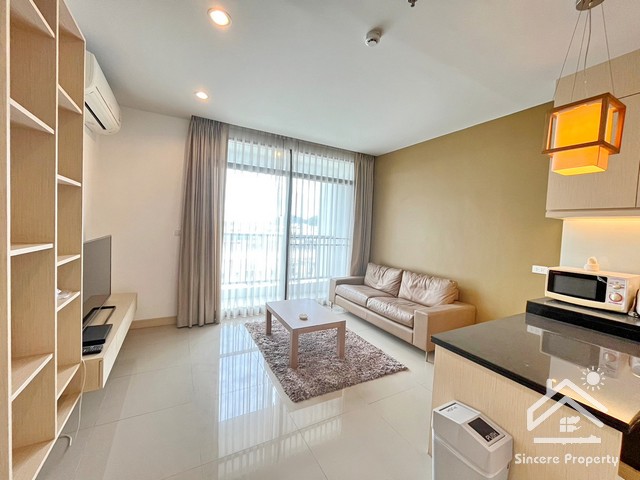 For RentCondoSriracha Laem Chabang Ban Bueng : Luxury condo for rent Sriracha city center Suntara Condominium has an onsen pool for relaxing and soaking.