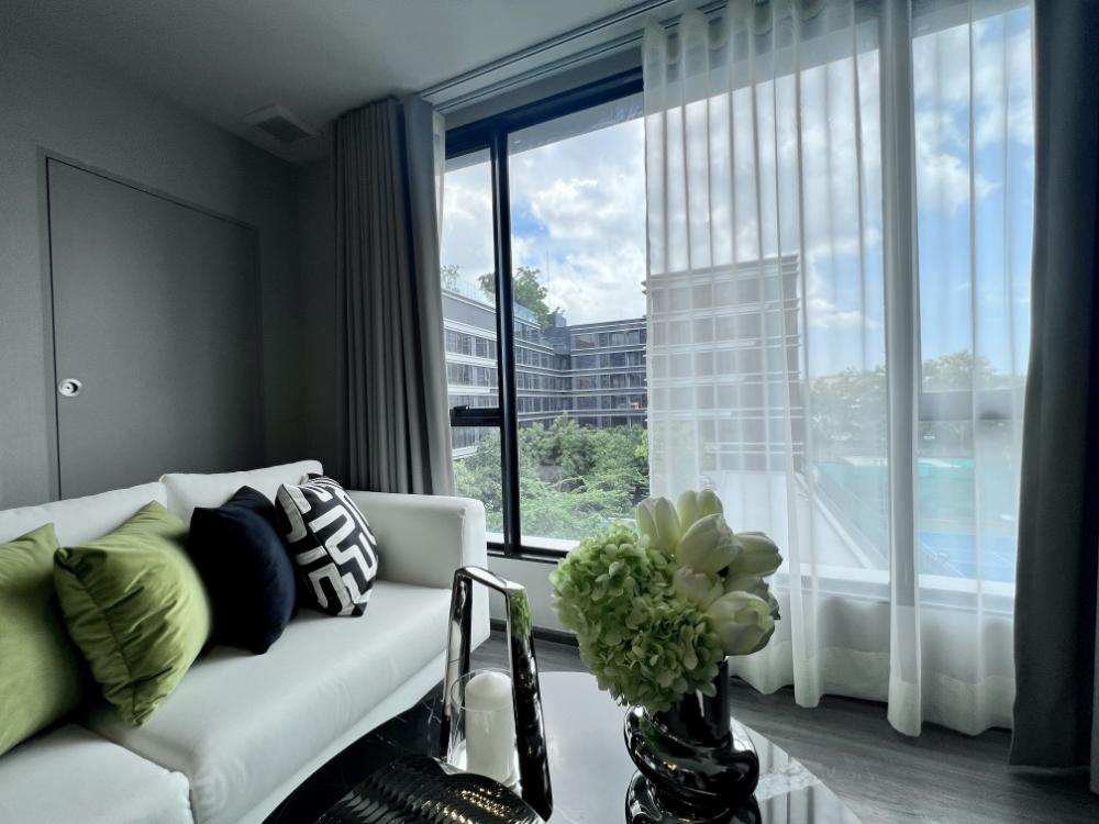 For SaleCondoSukhumvit, Asoke, Thonglor : **Extra large almost 100Sq.m Wave transfer **For sale 3 bedrooms, 3 parking spaces, 4 bathrooms IDEO Mobi Sukhumvit 40