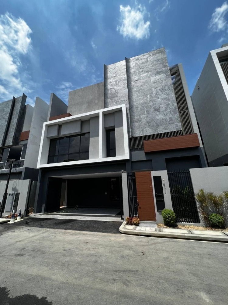 For RentHousePattanakan, Srinakarin : 🔥🔥For rent, 3-story detached house, Bukan Krungthep Kreetha 🟠TK2309-211/TK2309-240