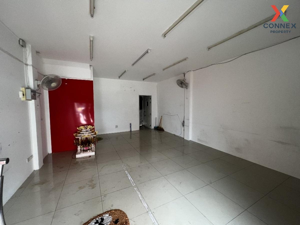 For SaleShophousePattaya, Bangsaen, Chonburi : For Sale Commercial building, 3 storey, Soi Mit Samphan , Samet , Mueang Chon Buri , Chon Buri , CX-85223