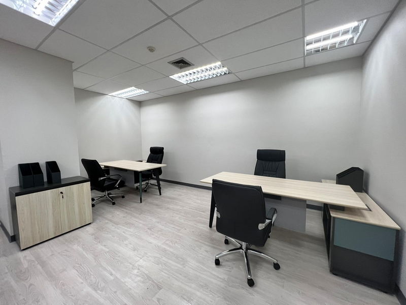 ให้เช่าสำนักงานเกษตรศาสตร์ รัชโยธิน : For Rent Bangkok Office Naradhiwas Rajanagarindra BTS Chong Nonsi Sathon BRE20367