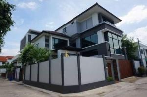 ขายบ้านรัชดา ห้วยขวาง : WW920 ขาย บ้านเดี่ยว หมู่บ้านอยู่เจริญ รัชดาภิเษก ซอย 3 พร้อม อาคารสำนักงานOffice ใกล้ MRT พระราม 9 เพียง 700 เมตร