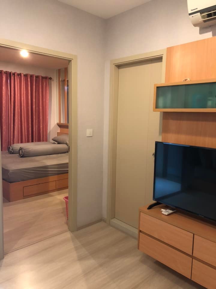 For RentCondoPinklao, Charansanitwong : 👑 Life Pinklao 👑 Room decorated and ready to move in 6th floor, swimming pool view Next to the BTS, very convenient to travel.