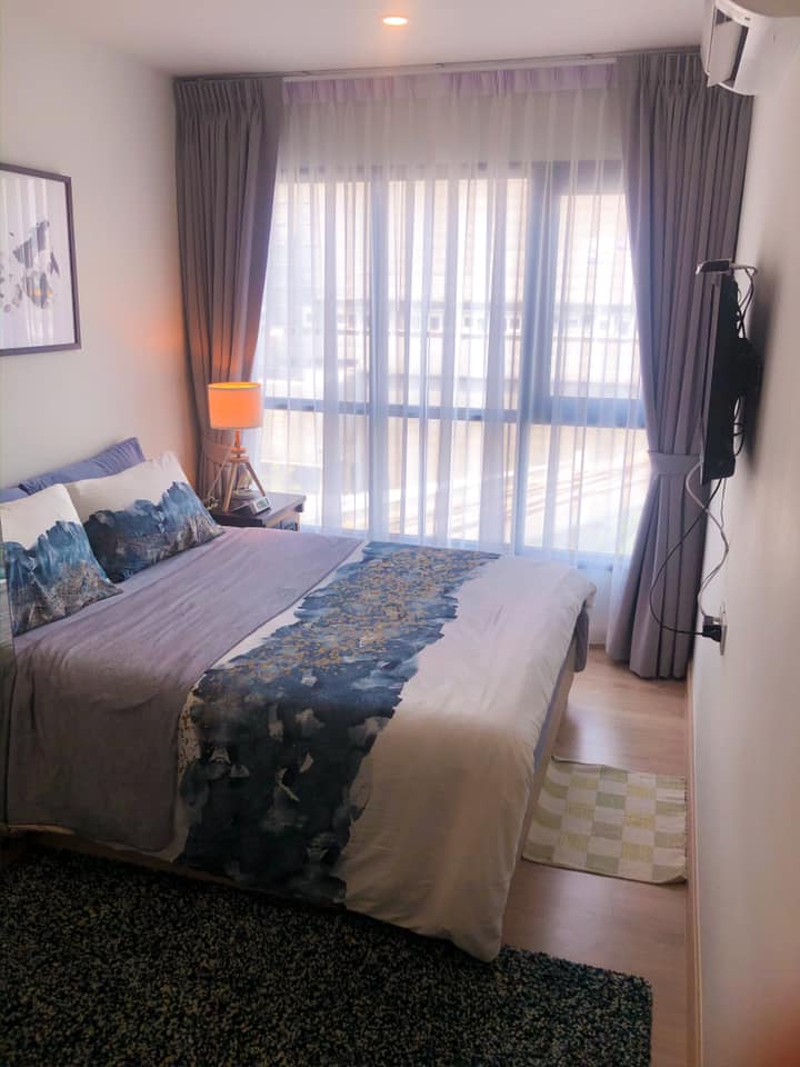 For SaleCondoRattanathibet, Sanambinna : Owner Post -- Condo room for sale with tenant. Knightsbridge Tiwanon (decorated with furniture, next to MRT Ministry of Public Health and the Pink Line)