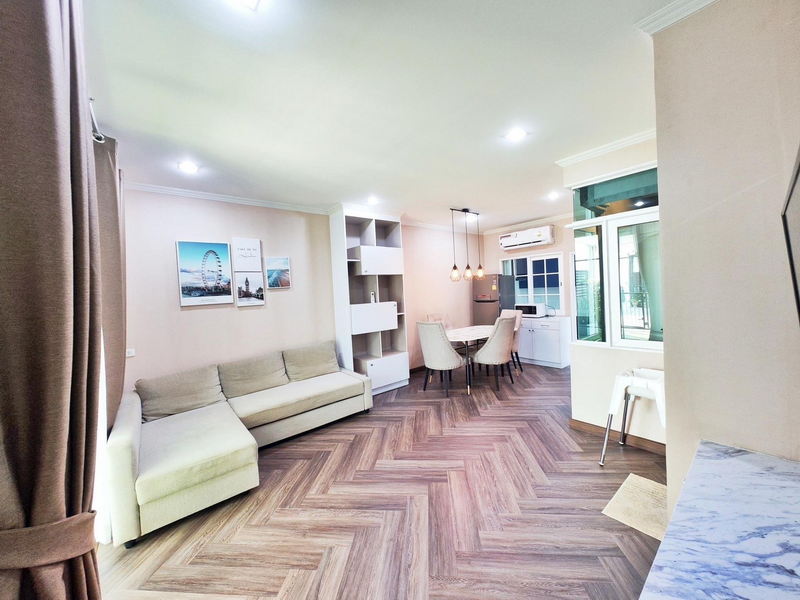 ให้เช่าทาวน์เฮ้าส์/ทาวน์โฮมสมุทรปราการ สำโรง : For Sale and Rent Samut Prakan Town House Golden Town Sukhumvit - Bearing Station Sukhumvit BTS Bearing Phra Pradaeng BRE19414