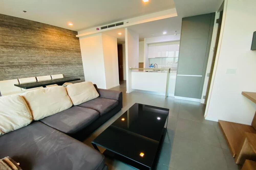 For SaleCondoWongwianyai, Charoennakor : Code C20221206484.......The River sale with tenant, 1 bedroom, 1 bathroom, furnished, Special Deal!!