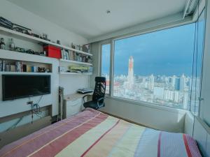 For SaleCondoRatchathewi,Phayathai : Villa Ratchathewi : A 2-bedroom condominium with a city view.
