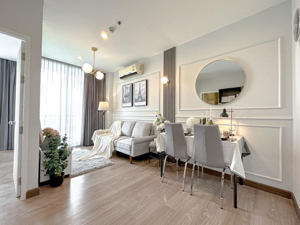 For SaleCondoRamkhamhaeng, Hua Mak : Chewathai Ramkhamhaeng for sale, roadside condo, near BTS, beautiful room. Fully decorated and ready to move in