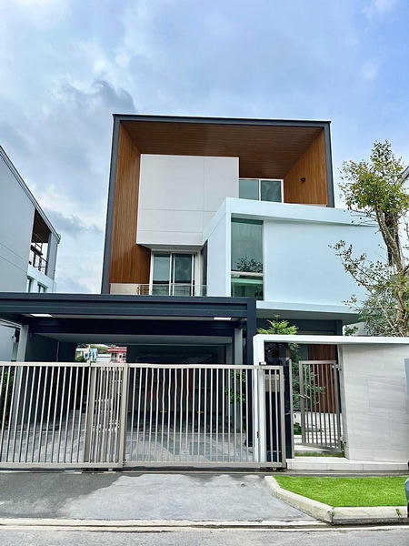 ขายบ้านพัฒนาการ ศรีนครินทร์ : For Sale Bangkok Single House Nirvana BEYOND Rama 9 - Krungthep Kreetha Krungthep Kreetha Saphan Sung BRE19046