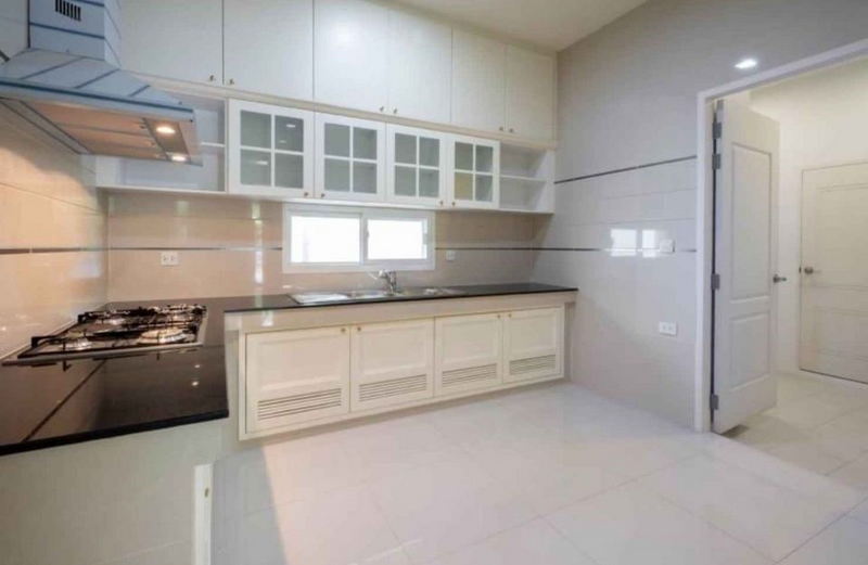 ขายบ้านบางนา แบริ่ง ลาซาล : For Sale Samut Prakan Single House Narasiri Bangna Bangna - Trad Bang Na BRE18514