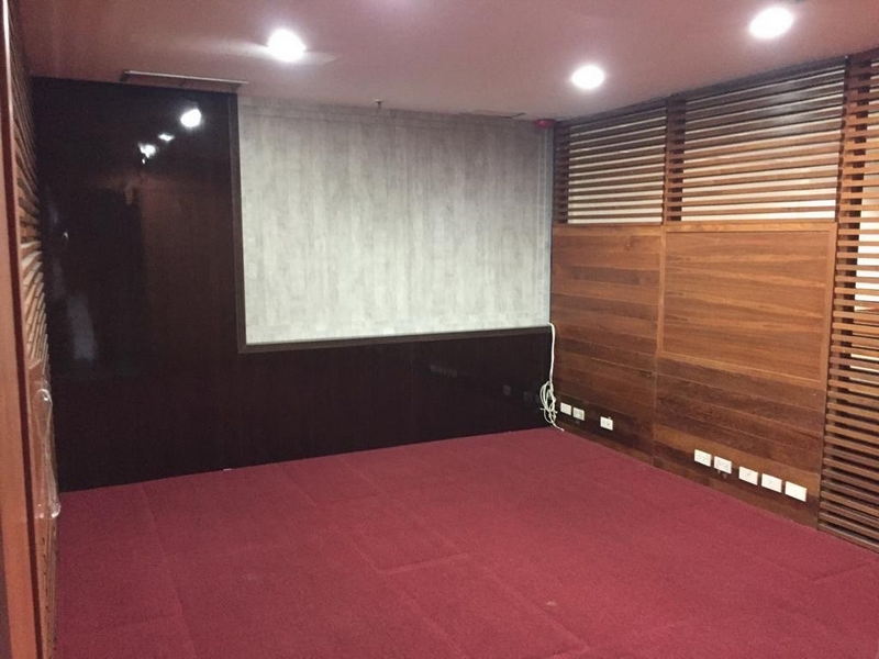 ขายสำนักงานคลองเตย กล้วยน้ำไท : For Sale Bangkok Office Ratchadapisek BTS Asok MRT Sukhumvit Watthana BRE18494
