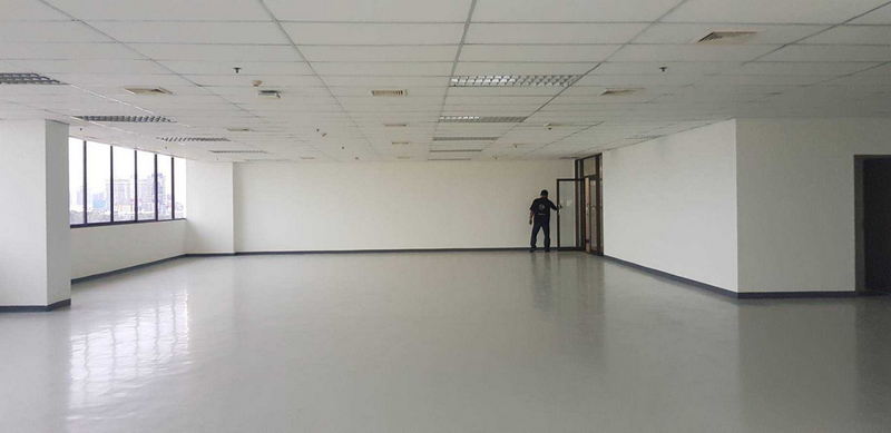 ให้เช่าสำนักงานคลองเตย กล้วยน้ำไท : For Rent Bangkok Office Rama 4 Khlong Toei BRE18445