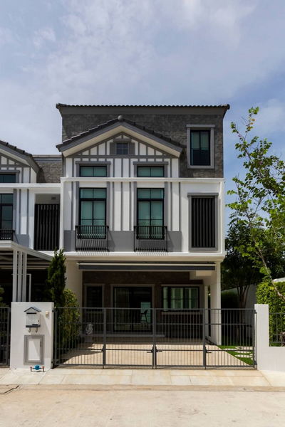 ให้เช่าทาวน์เฮ้าส์/ทาวน์โฮมบางนา แบริ่ง ลาซาล : For Rent Samut Prakan Town House Indy 5 Bangna KM 7 Bangna - Trad Road Bang Phli BRE18382