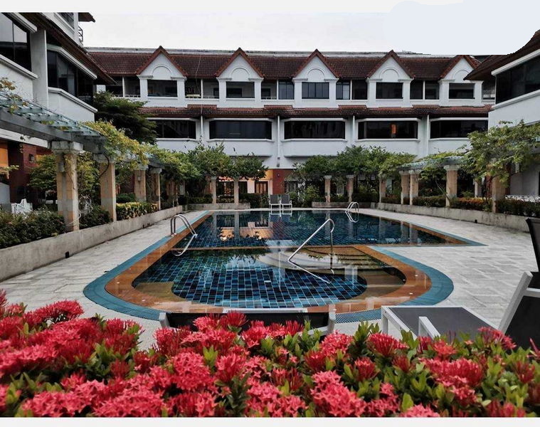 ให้เช่าทาวน์เฮ้าส์/ทาวน์โฮมคลองเตย กล้วยน้ำไท : For Rent Bangkok Town House Sukhumvit BTS Ekkamai Watthana BRE18242