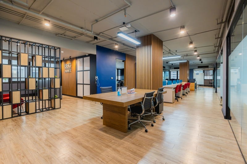 ให้เช่าสำนักงานคลองเตย กล้วยน้ำไท : For Rent Bangkok Office Thonglor BTS Thong Lo Watthana BRE18190