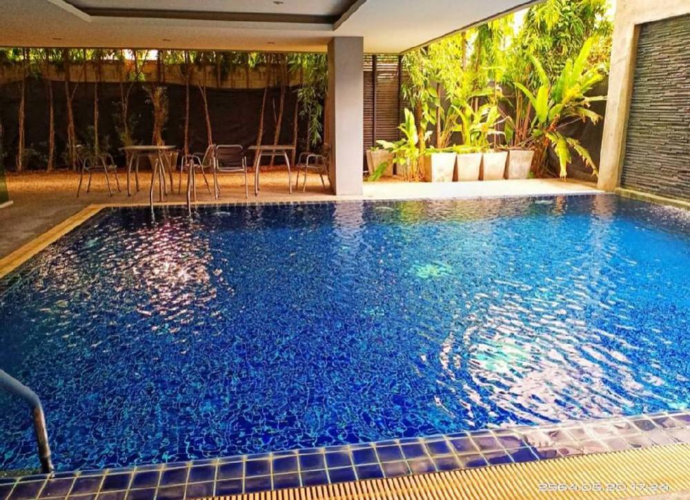 For RentCondoChiang Mai : For rent Rawiwaree Nimman Soi 15, large room 60 sq m.
