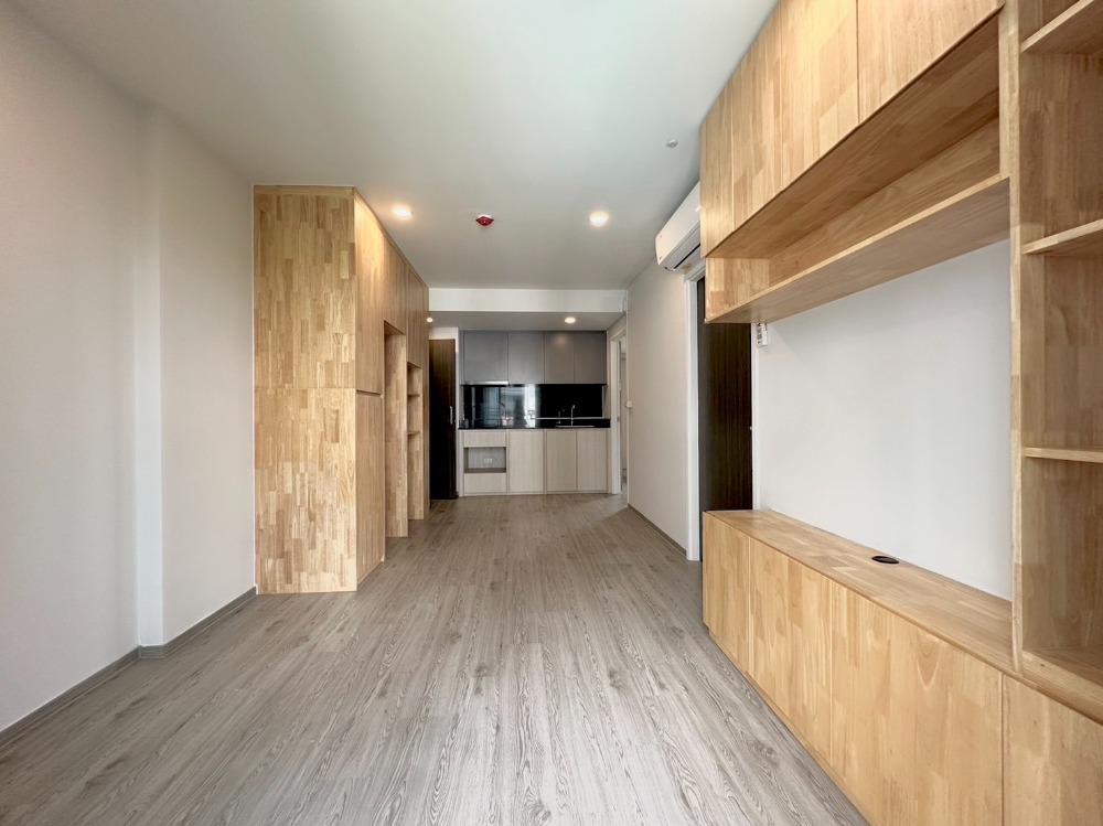 For SaleCondoBangna, Bearing, Lasalle : Urgent sale cheap, spacious room!! Condo Dolce Lasalle, 2 bedrooms, 1 bathroom, 47.24 sq m, near BTS Bearing.