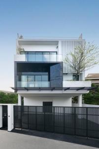 For SaleHouseSukhumvit, Asoke, Thonglor : WW924 3-story luxury house, modern style, Soi Ekkamai 10, Intersection 6 (Sukhumvit 65)