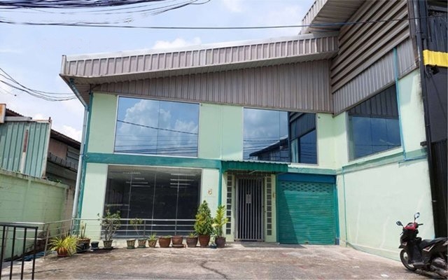 ให้เช่าโกดัง ห้องเก็บของพัฒนาการ ศรีนครินทร์ : For Rent Bangkok Warehouse Pattanakarn Suan Luang BRE18007