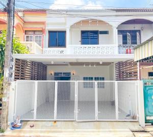 For SaleHouseBang kae, Phetkasem : 📌For Sale: Urgent sale!! Townhome, Montien Thong Village, Phetkasem 88/1, next to Phetkasem Road, near Lak Song MRT, price only 2.99 million baht, free appraisal.
