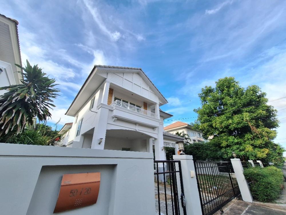 For SaleHouseMin Buri, Romklao : House for sale, Sukhapiban 3, Perfect Place, 65 sq m, Ramkhamhaeng 164, at the entrance of the alley there is a skytrain.